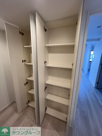 シーズンフラッツ菊川の物件内観写真